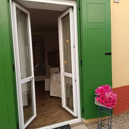 Affittacamere Rossella Con Piscina Castelnuovo del Garda