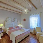 Rossella Πανσιόν 4*