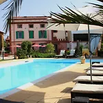 Rossella Πανσιόν 4*