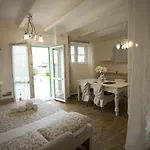 Πανσιόν Rossella