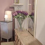 Rossella بيت ضيافة 4*