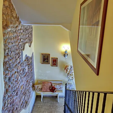 Πανσιόν Rossella 4*