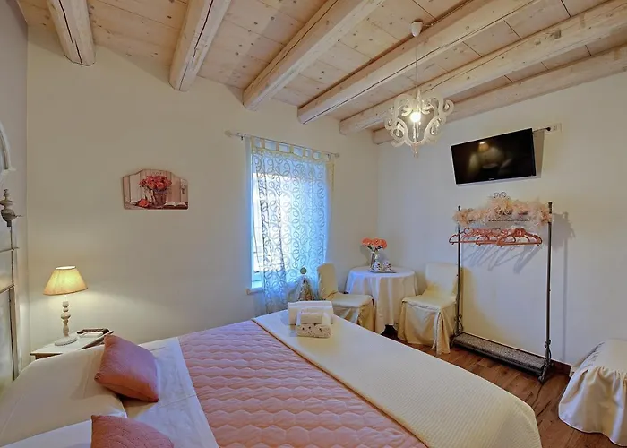 Rossella 4* Castelnuovo del Garda